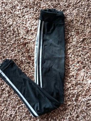 Black leggings with side stripes like new