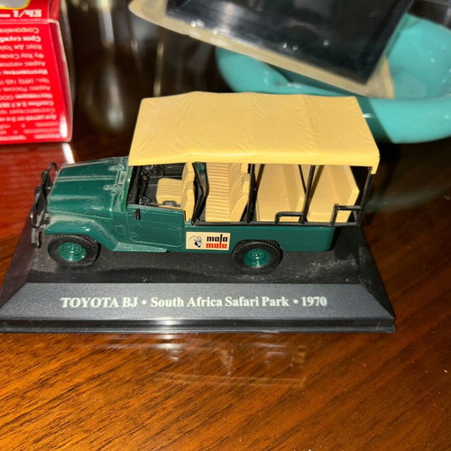 Collectible toy cars new, 1/43 scale, pack of 8
