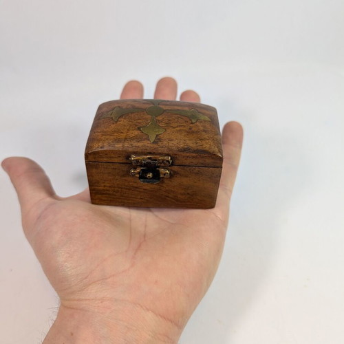 Wooden incense box used with bronze details 7.5x5x5.5cm