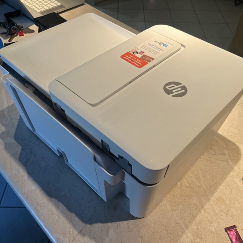 DeskJet Plus 4120e inkjet printer with WiFi, like new