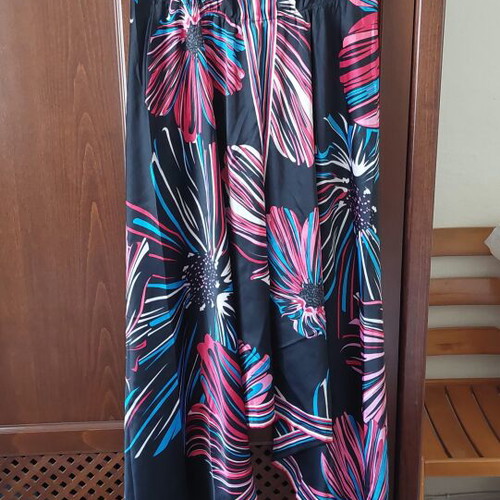 Bpc asymmetrical dress like new, black and colorful, sizes 38-42