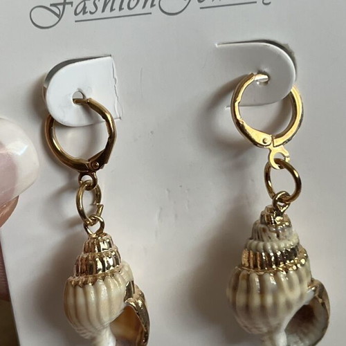 Earrings made of natural shell new, beige and gold tone