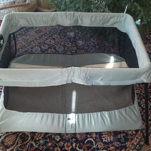 BabyBjorn travel crib used with carrying bag