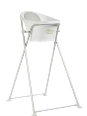 Snuggle baby bath with stand, like new, blue color