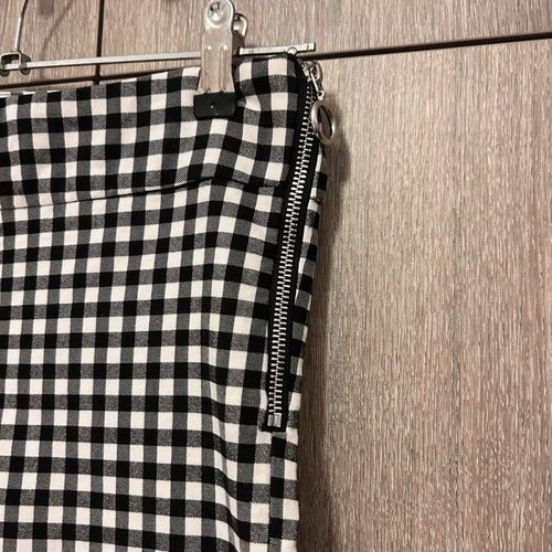 Zara women's checkered leggings like new, size L, black and white