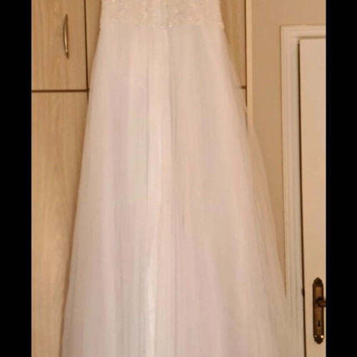 Demetrios bridal dress size 6 used, romantic A-line tulle gown