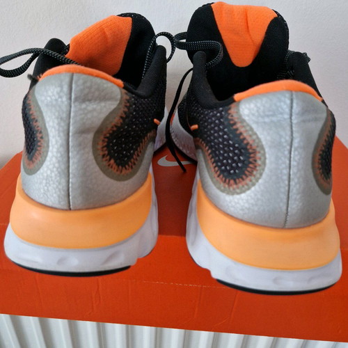 Nike athletic shoes like new, size 42.5, black and orange