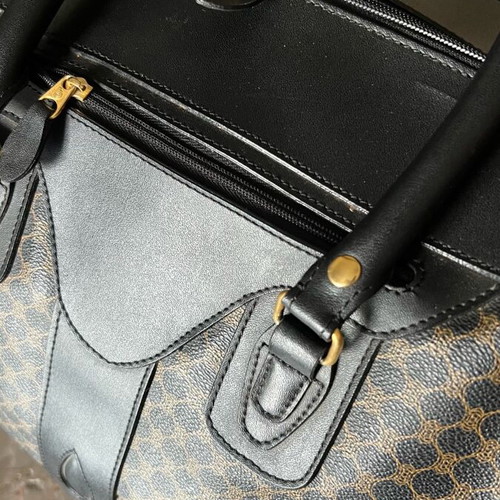 Belle large travel sack like new, black with ochre geometric pattern