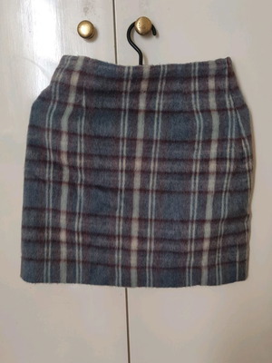 Edited skirt size 36 slim straight line from About You