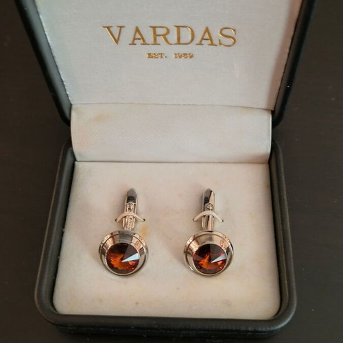 Vardas cufflinks like new vintage