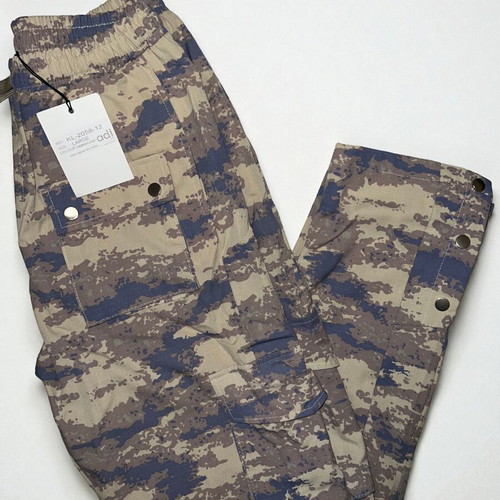 Cargo camouflage pants, size L/M, beige and brown
