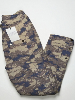 Cargo camouflage pants, size L/M, beige and brown