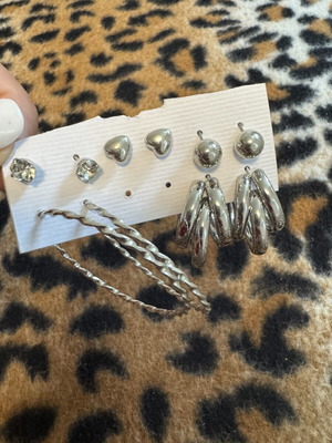 Earrings set silver like new