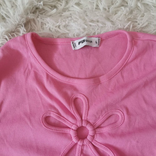 Pink T-shirt size L like new