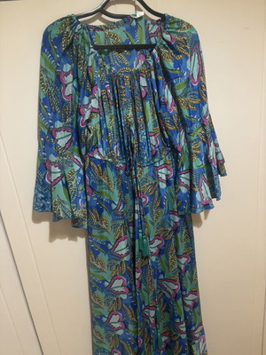 Dress Large like new, multicolored