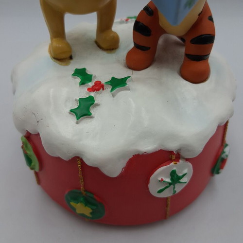 Winnie the Pooh Christmas Music Box like new