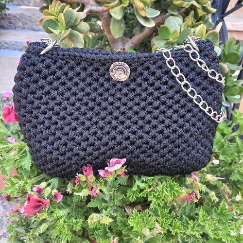 Handmade 2-in-1 black knitted bag with silver lurex and chain