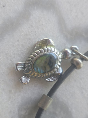 Pendant with abalone-like synthetic resin and silver-tone metal, like new