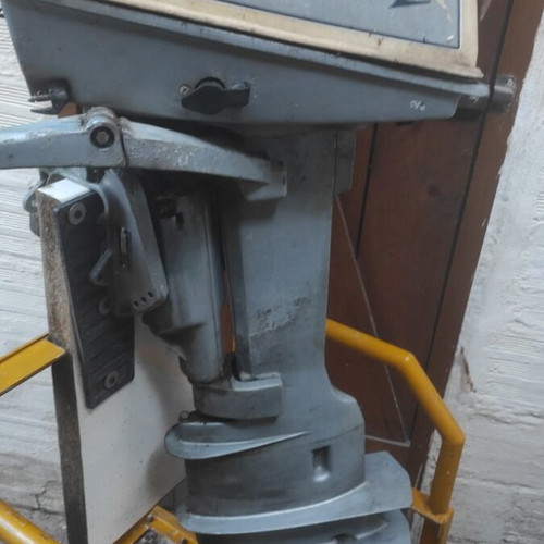 Evinrude 8 outboard motor used for spare parts