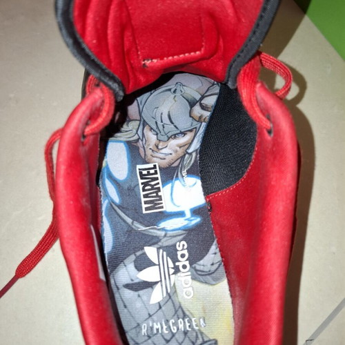 Adidas Stan Smith Marvel παπούτσια, νούμερο 45
