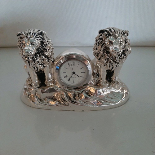 Italian silver-plated table clock like new, analog