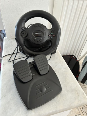 Tracer Rayder 4 In 1 Steering Wheel used for Xbox One PS4 PS3 PC with pedals