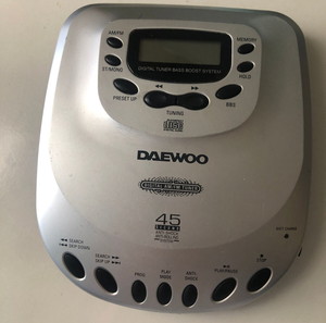 Daewoo cd player (FM/AM Radio)