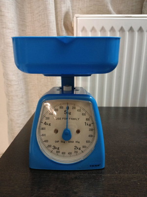 Vicko analog food scale like new with detachable bowl up to 5kg
