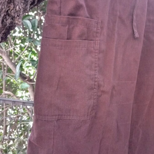 Scrubs medical work pants like new, size Large with pockets and elastic