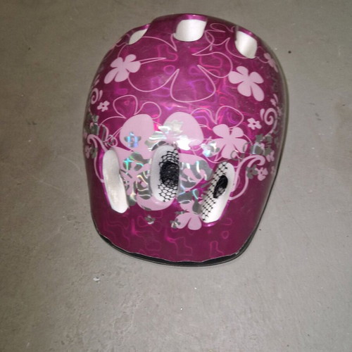 Bicycle helmet like new