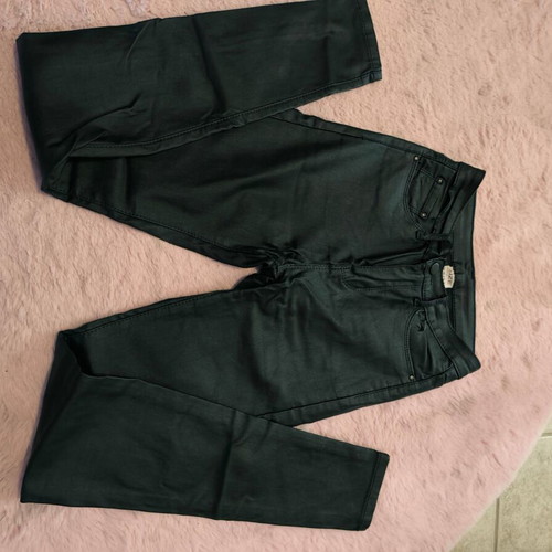 Green leather pants XS 34 used in very good condition