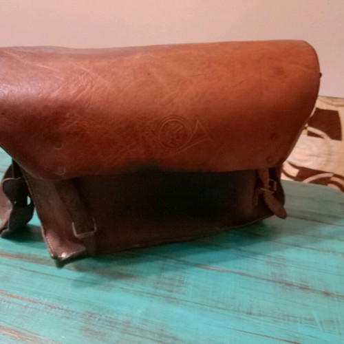 Elta leather bag used, dimensions 33x43 cm
