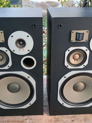 Pioneer HPM-70 speakers like new, vintage 4-way audio