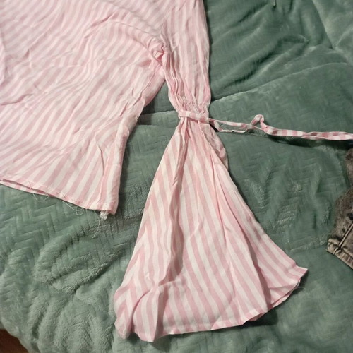 Women's pink blouse like new, spring style with bell sleeves