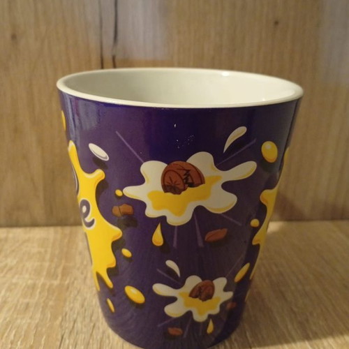 Cadbury Creme Egg Mug like new for warm days