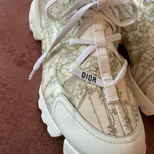 Dior D-Connect sneakers size 37 like new, white and green