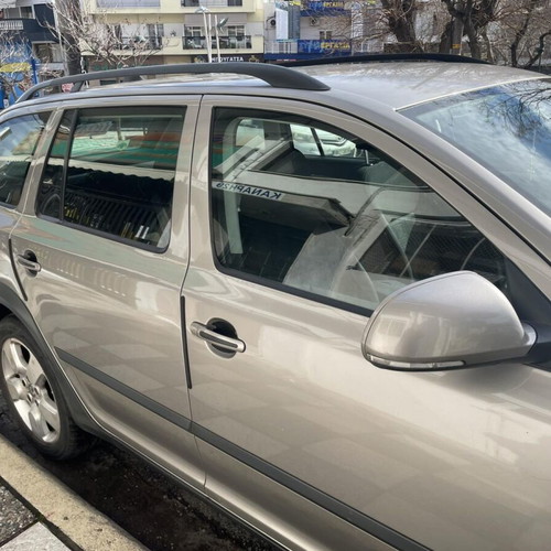 Skoda Octavia Scout 2010 Euro 5 station wagon 4x4 like new