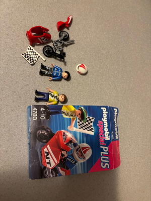 Playmobil 4780 used, missing one hat and windshield