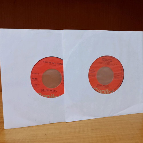 Pack of 2 Capitol Records 7" vinyl singles used, Rock