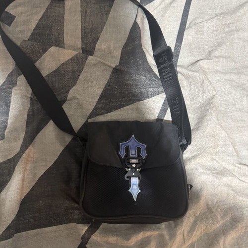 Trapstar bag gradient blue used