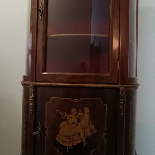 Baroque display cabinet used with marquetry