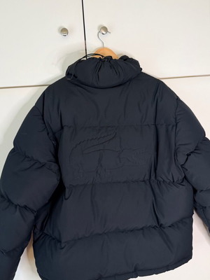 Lacoste Quilted Puffer Jacket used, waterproof, down-filled XL black