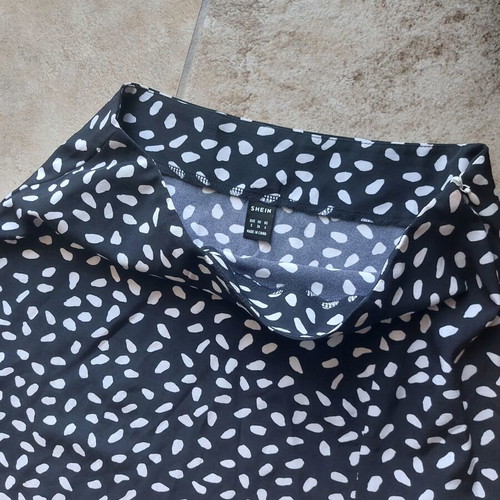 Midi skirt black and white with side slit, size Small