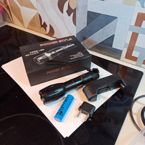 Power Style flashlight like new
