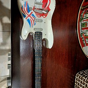 Μινιατούρα απομίμηση Fender Standard Stratocaster Guitar - Rolling Stones Flag (Ornamental