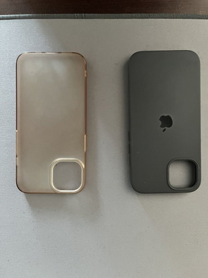 iPhone 13 cases used, pack of 2, gray and transparent