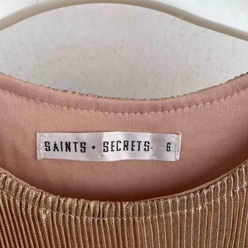 Dress like new pink and gold with front tie elastic