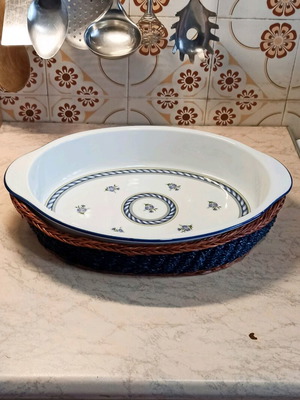 Oval Serving Platter Heat-Resistant Vintage with Wicker Base New