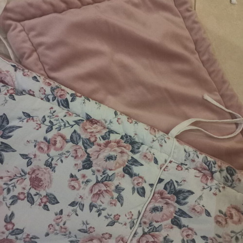Crib blanket like new, reversible for baby crib
