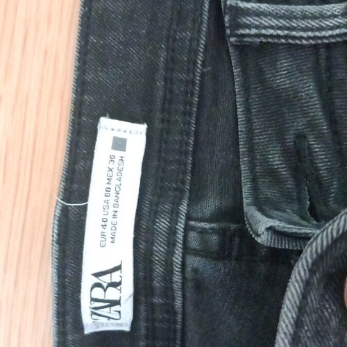 Zara black jeans size 40 like new